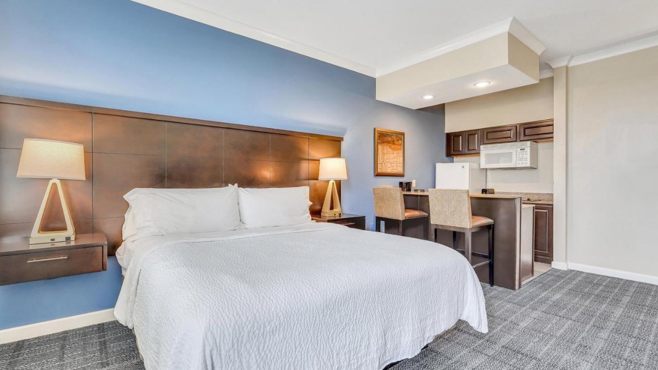 Staybridge Suites Savannah Historic District By Ihg Dış mekan fotoğraf