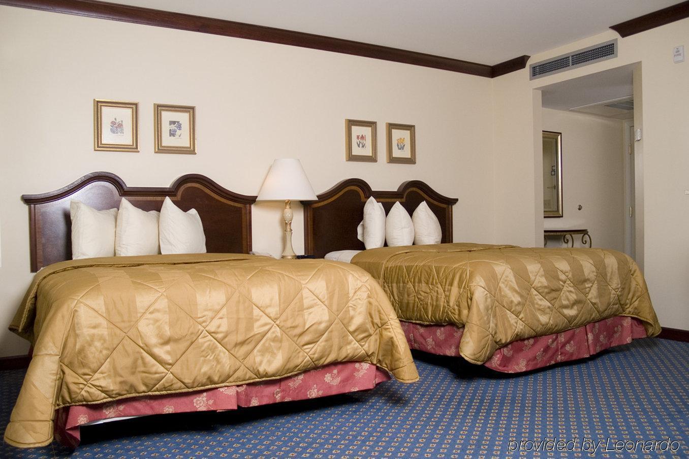 Staybridge Suites Savannah Historic District By Ihg Oda fotoğraf