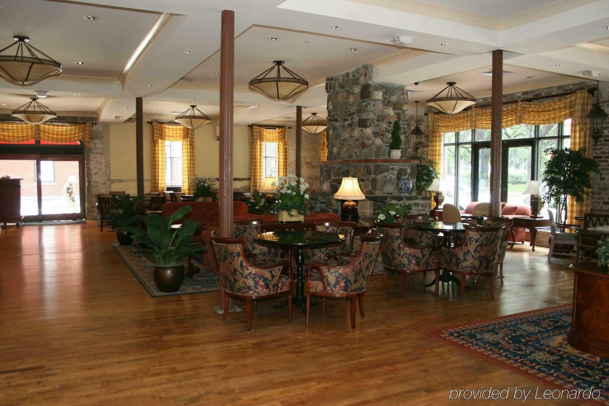 Staybridge Suites Savannah Historic District By Ihg Dış mekan fotoğraf