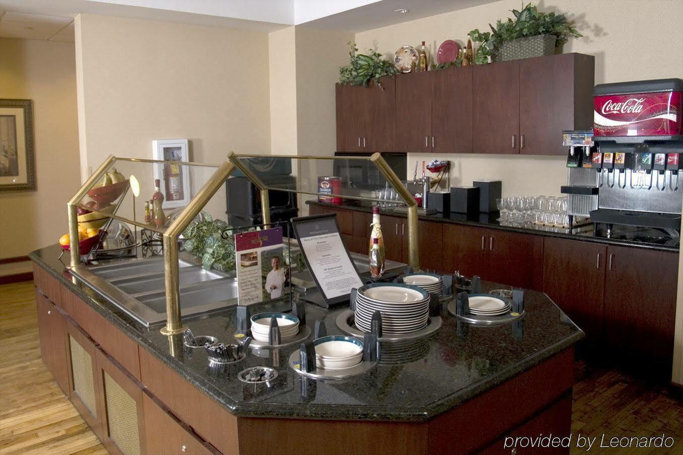 Staybridge Suites Savannah Historic District By Ihg Restoran fotoğraf